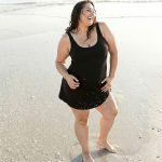 Wygodny kombinezon kąpielowy ze spódniczką | SWIMELLA